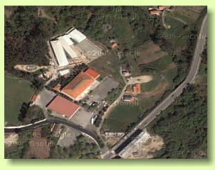 O instituto a vista de satlite. http://maps.google.com/